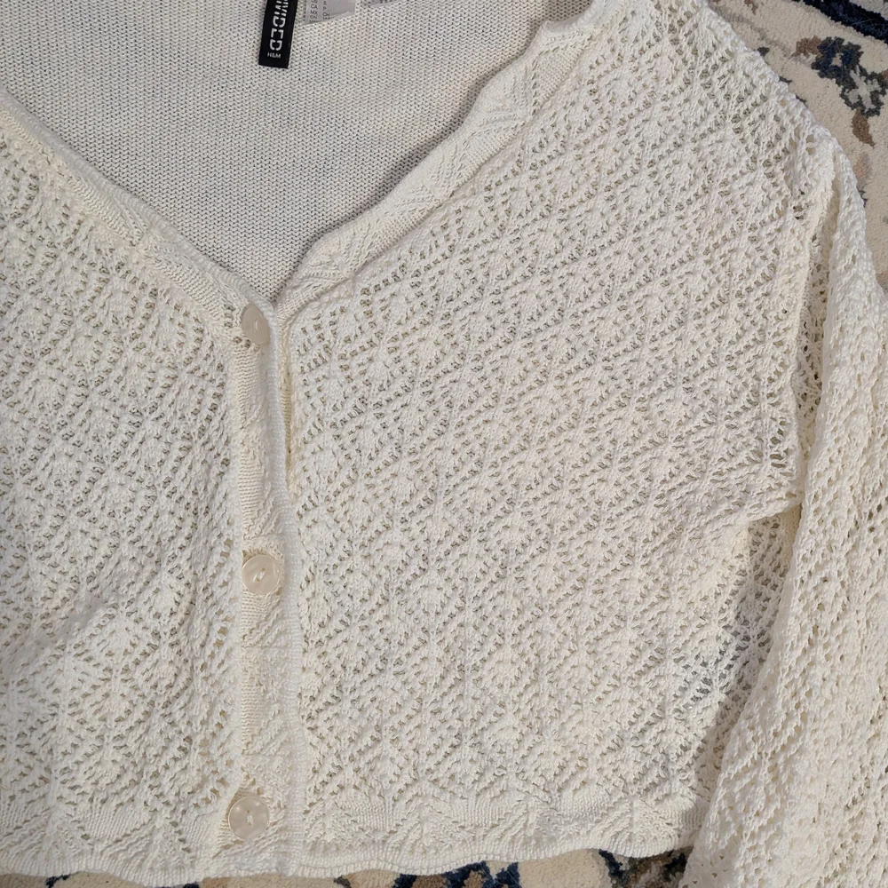White Cropped Knit Cardigan